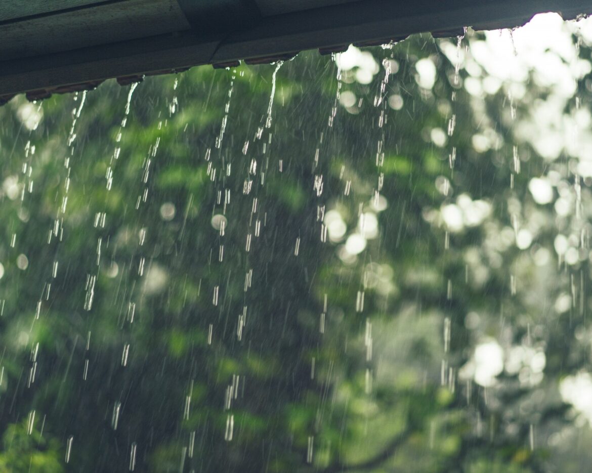 rain-outside-windows-villa_1321-908